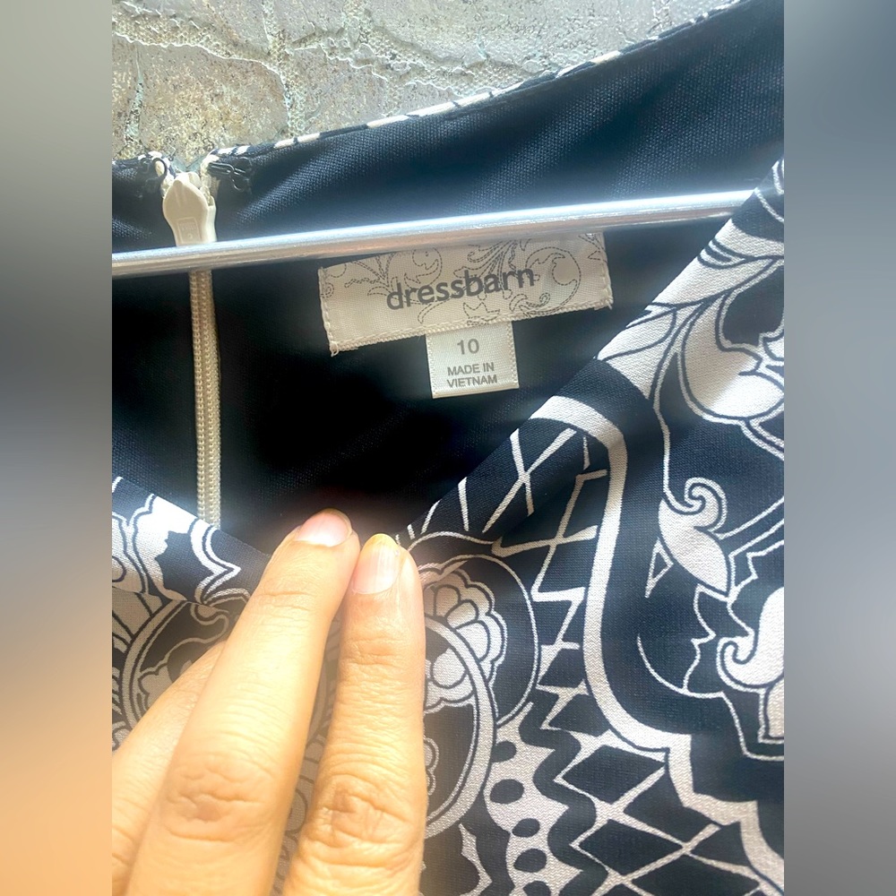 BRAND NEW DRESS. FROM USA. BRAND NAME- DRESSBARN. WITH TAG. SIZE UK 10 - Picture 4 of 4